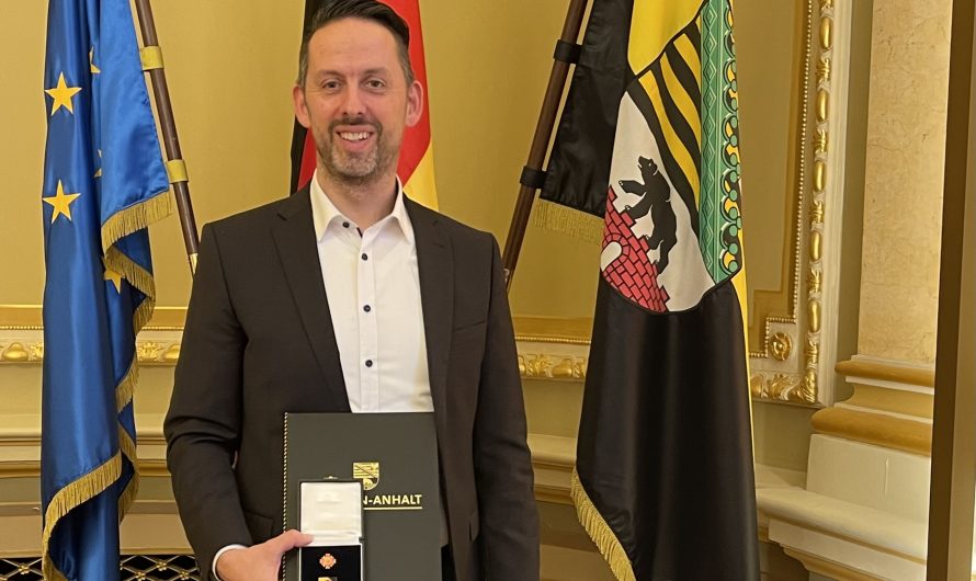 Nico Ludwig erhält Ehrennadel des Landes